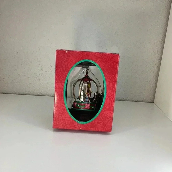 Vintage Looney Tunes Matrix Christmas Ornament Tweety Bird Cage 1996 - Picture 3 of 5
